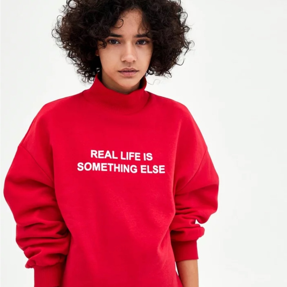 Zara TRAFALUC 2018 Women's L
Sweatshirt Red